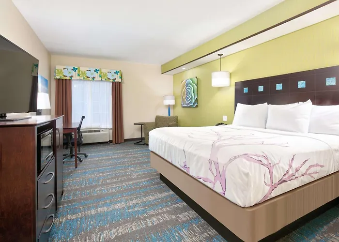 La Quinta By Wyndham Dallas Grand Prairie South