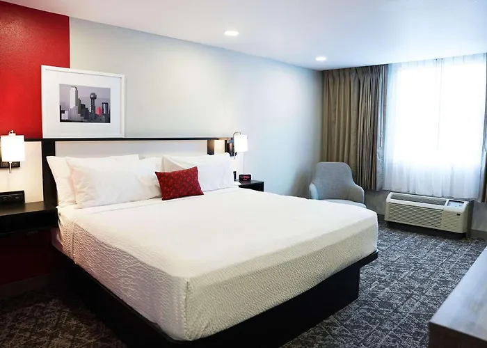 Ramada By Wyndham Dfw Airport